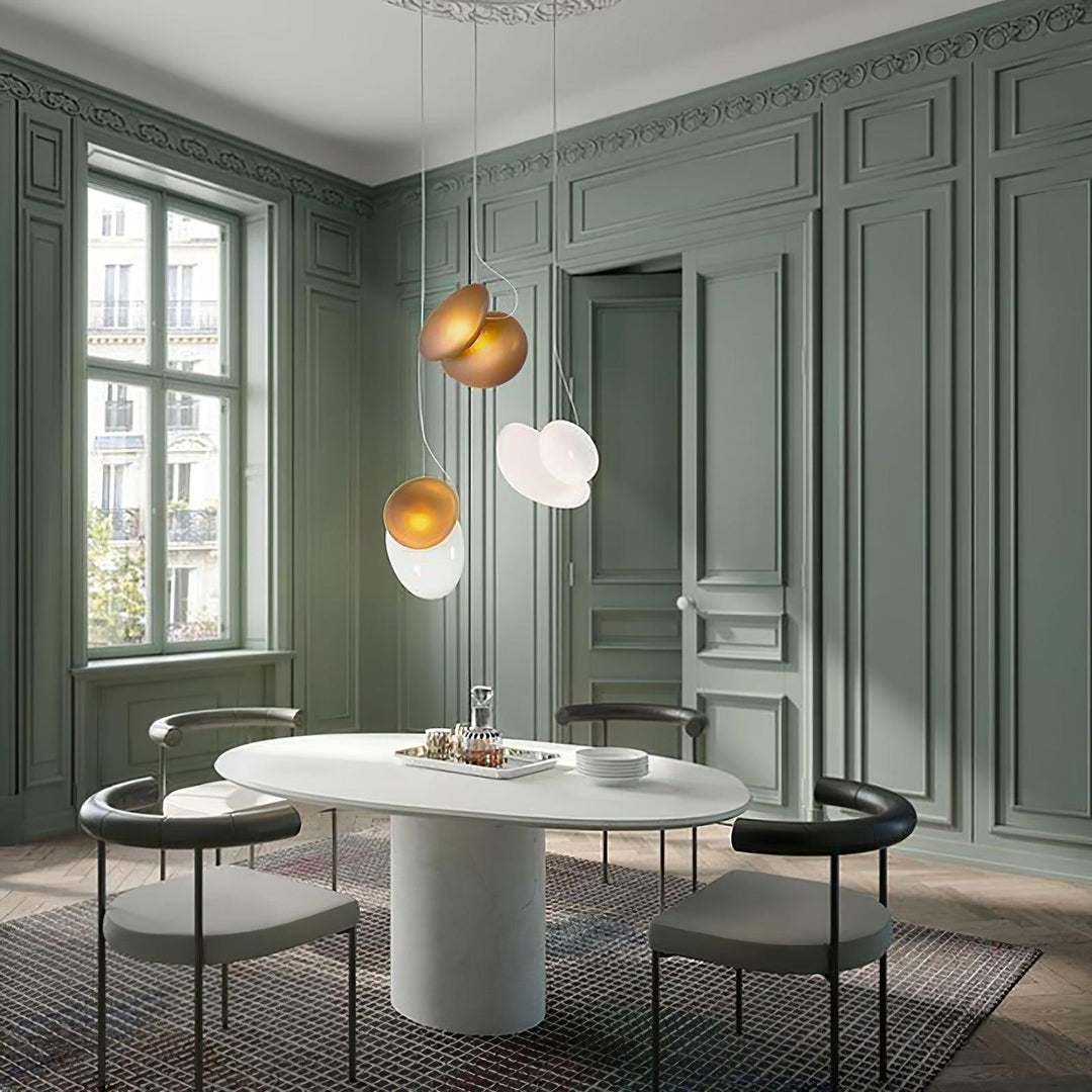 Lampa wisząca z matowego szkła