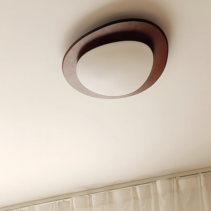 Lampa sufitowa Pebble z drewna