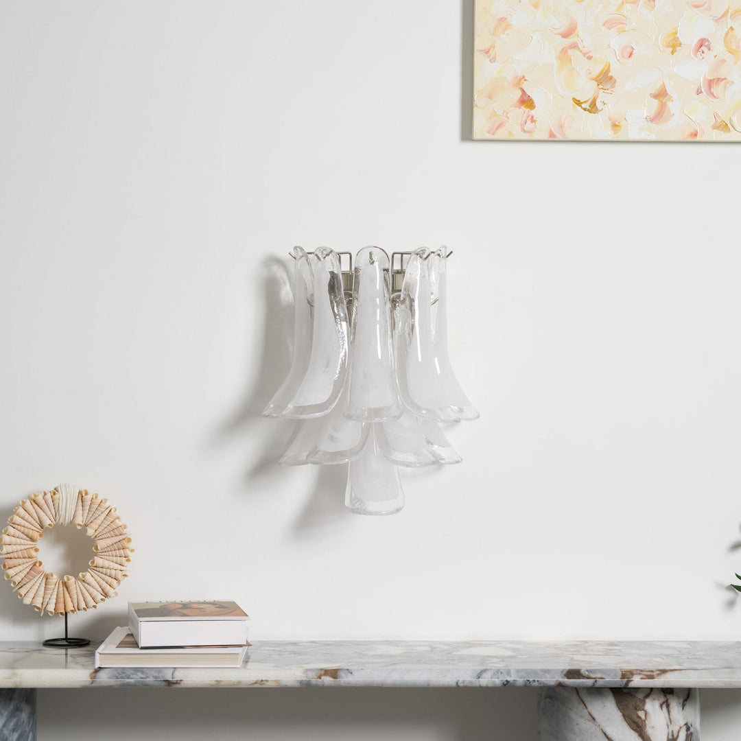 Szklana lampa ścienna Petalo