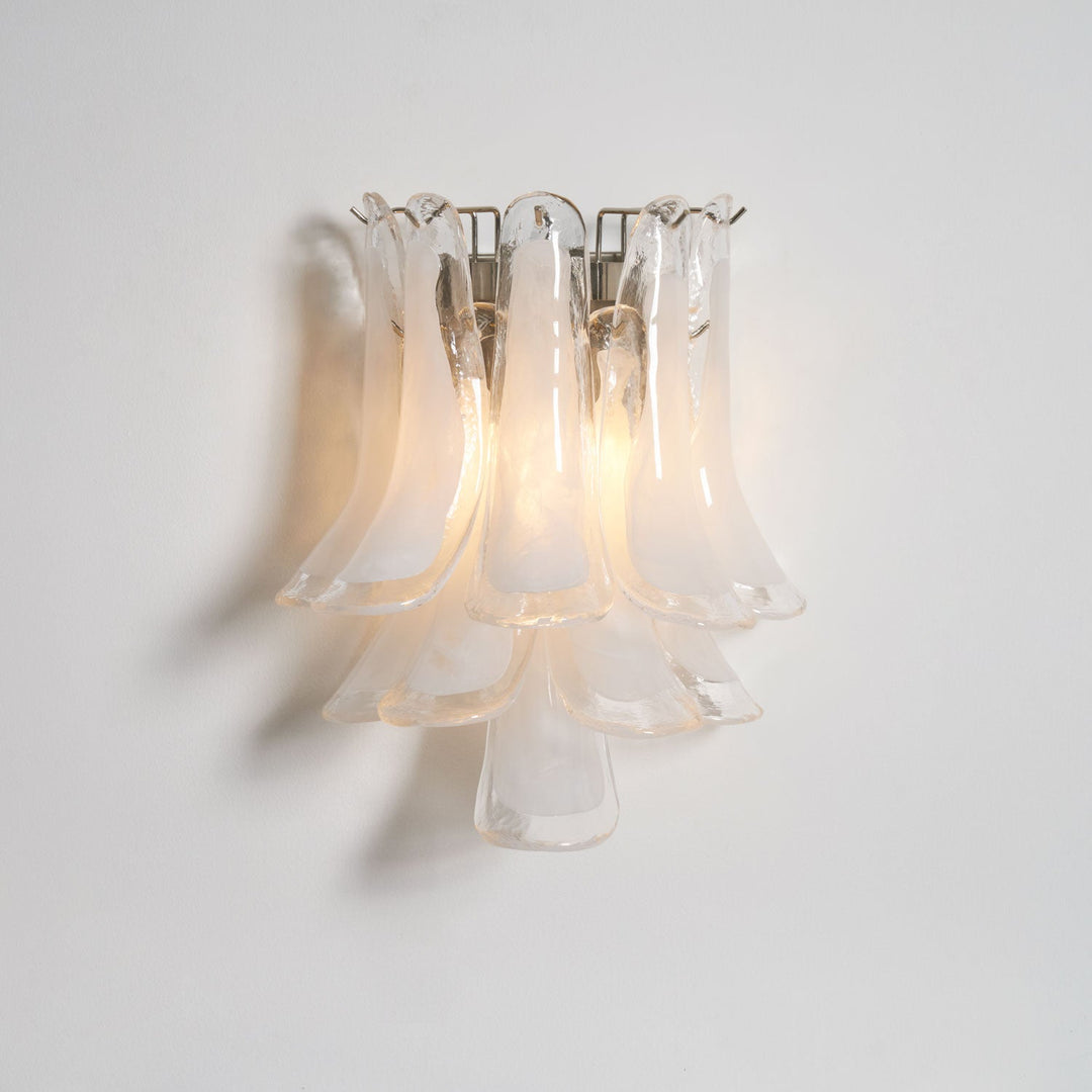 Szklana lampa ścienna Petalo
