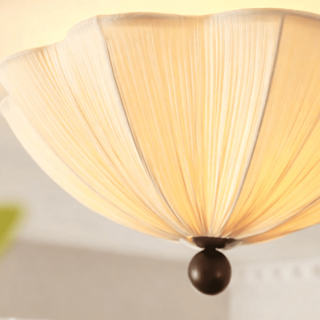 Lampa sufitowa z materiału Petals