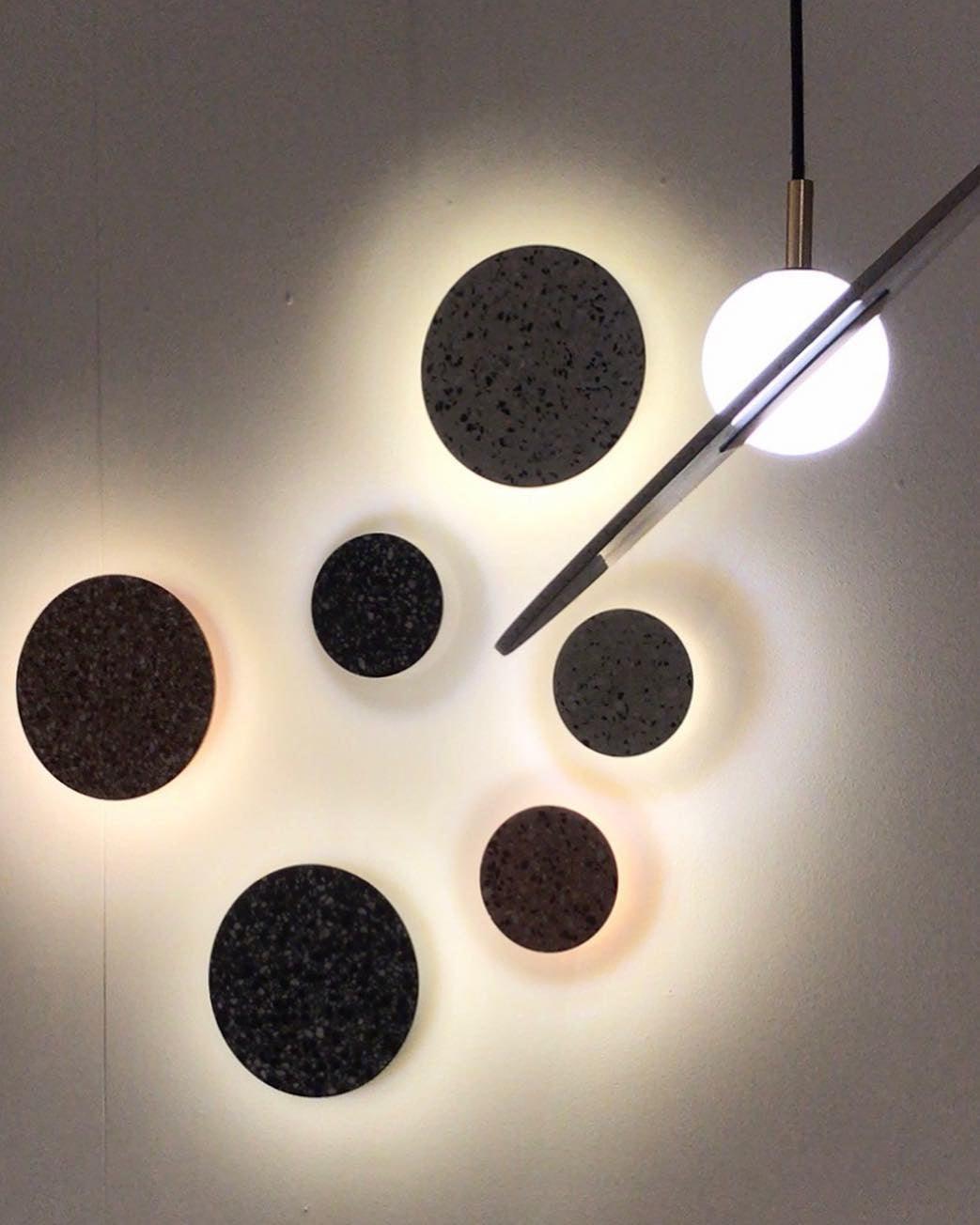 Lampa ścienna Pin