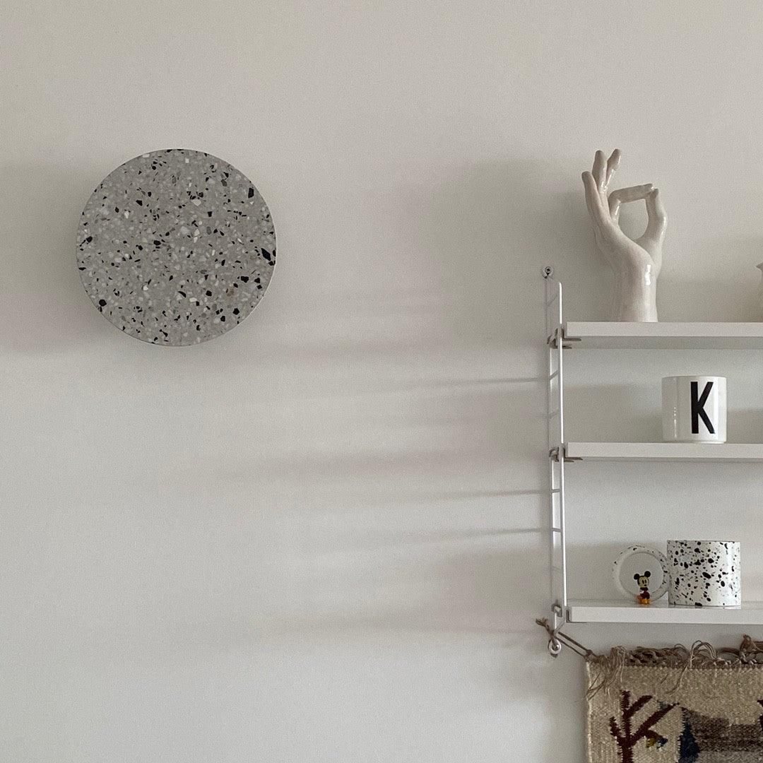 Lampa ścienna Pin
