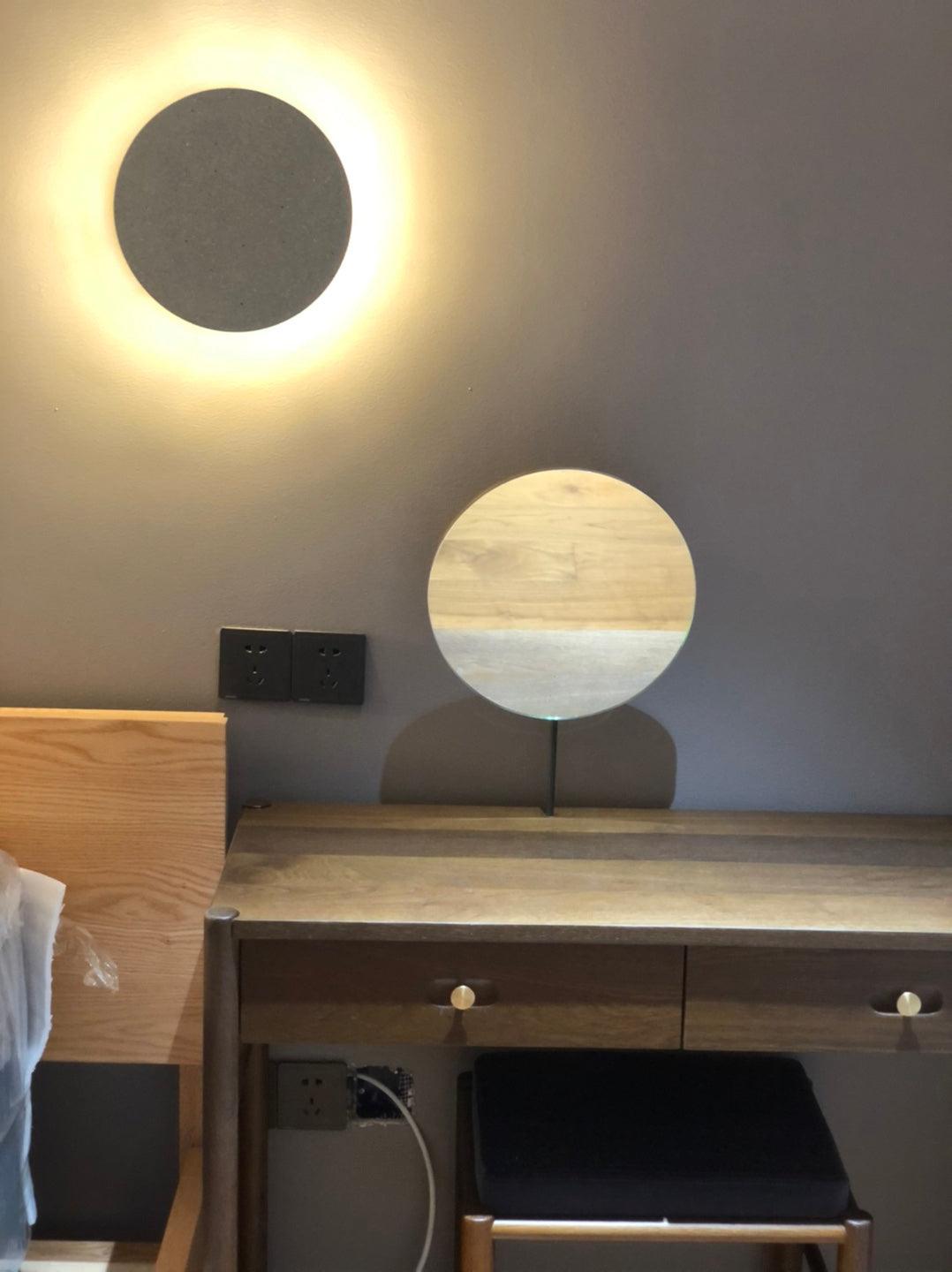 Lampa ścienna Pin