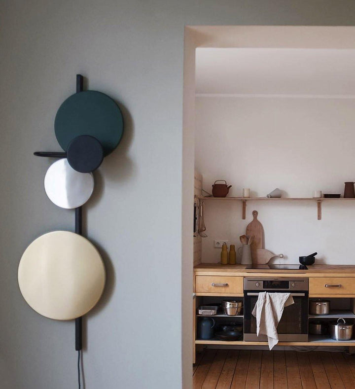 Lampa Ścienna Planet z wtyczką