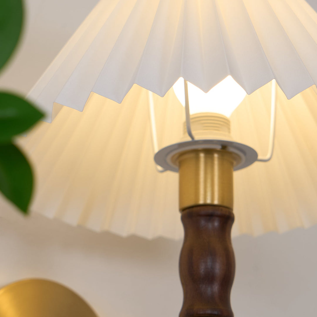 Lampa Ścienna z Fałdowanego Orzecha