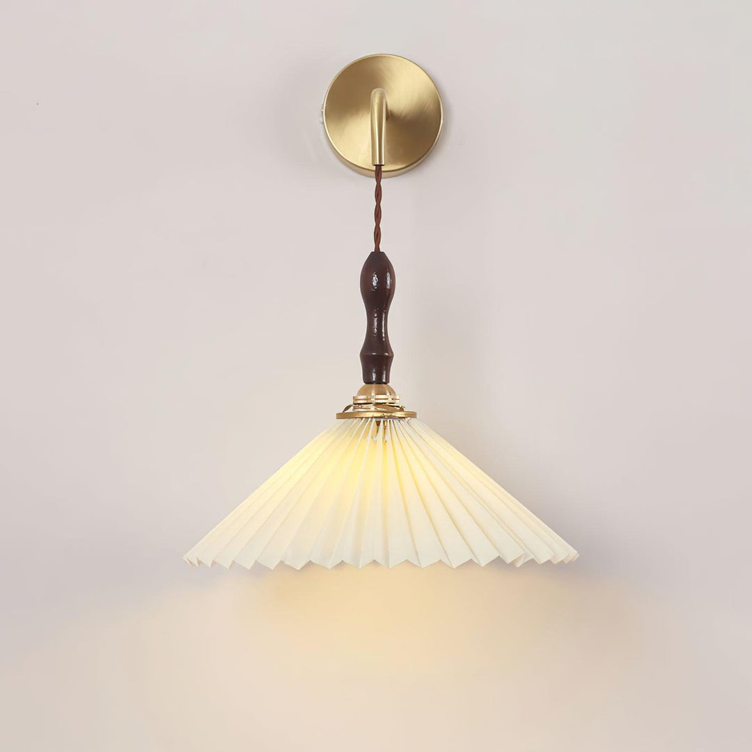 Lampa Ścienna z Faldami z Drewna