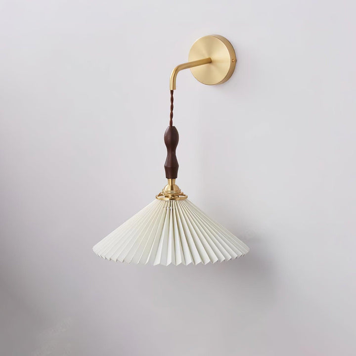 Lampa Ścienna z Faldami z Drewna