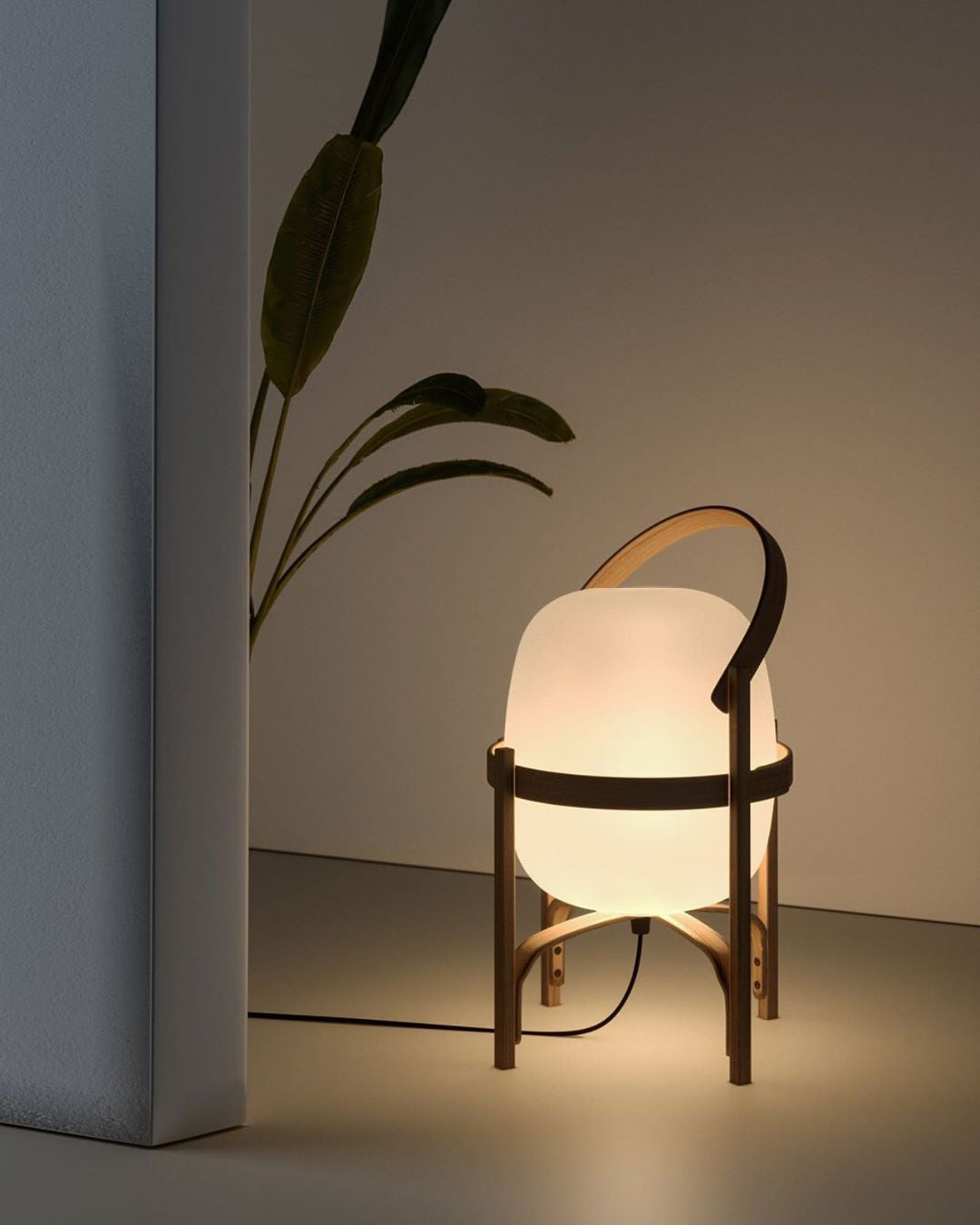Przenośna Lampa Stołowa z Szkła w Kształcie Latarnika