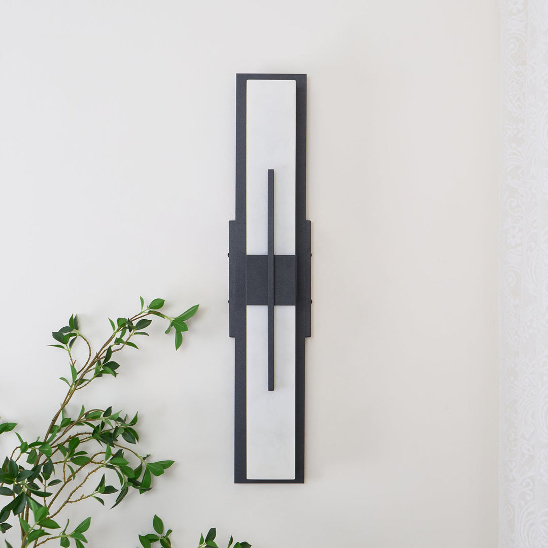 Lampa ścienna Possini Outdoor Alabaster