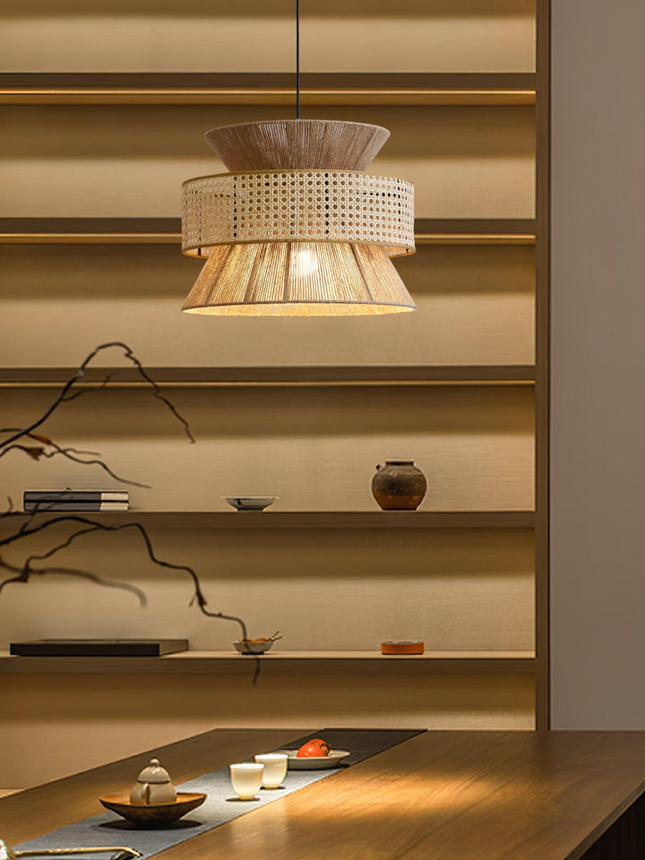 Lampa wisząca z rattanu i bambusa