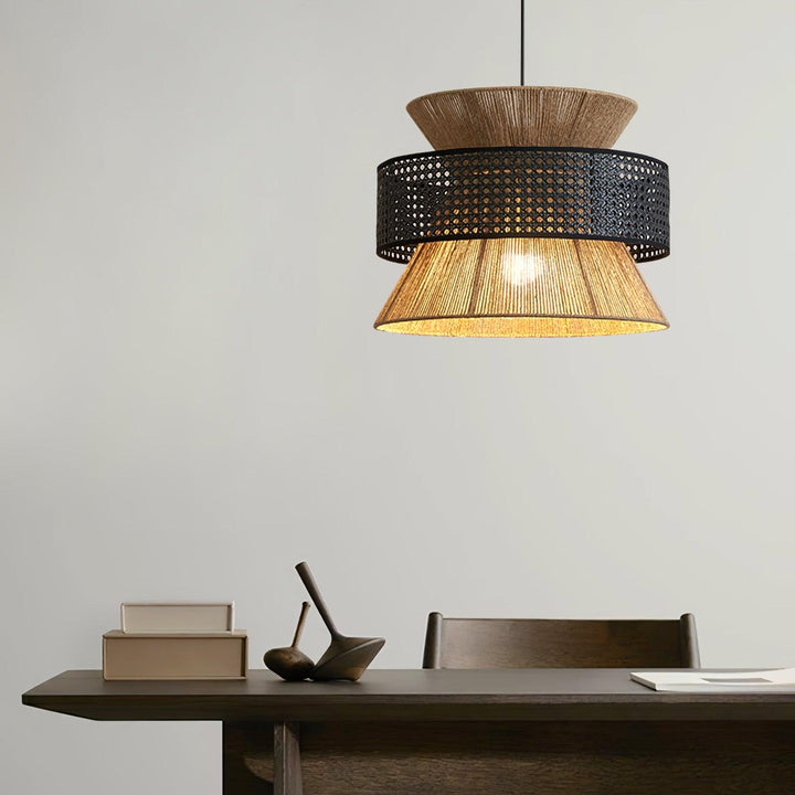 Lampa wisząca z rattanu i bambusa
