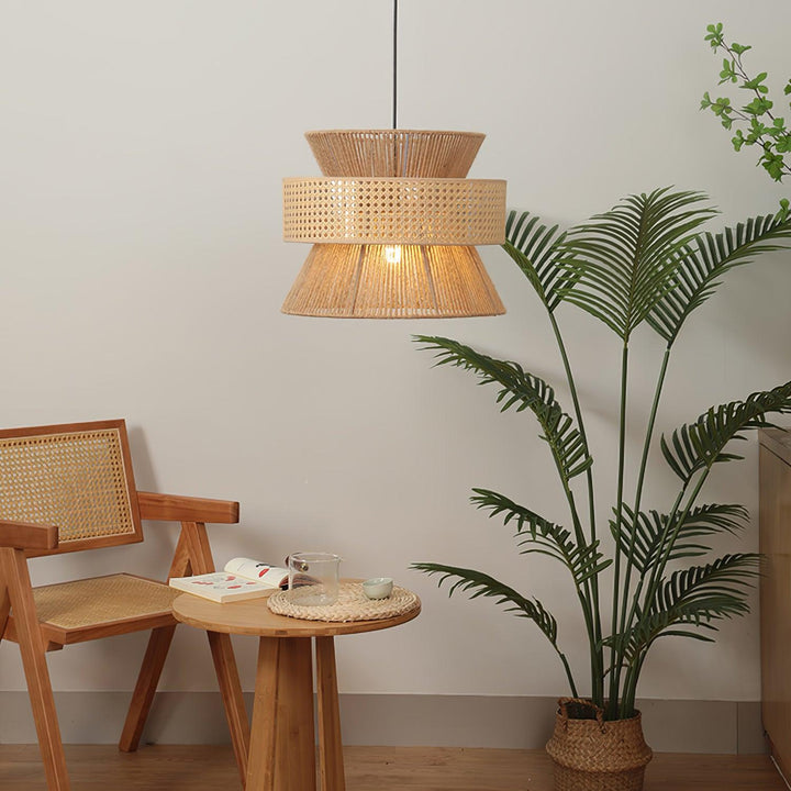 Lampa wisząca z rattanu i bambusa