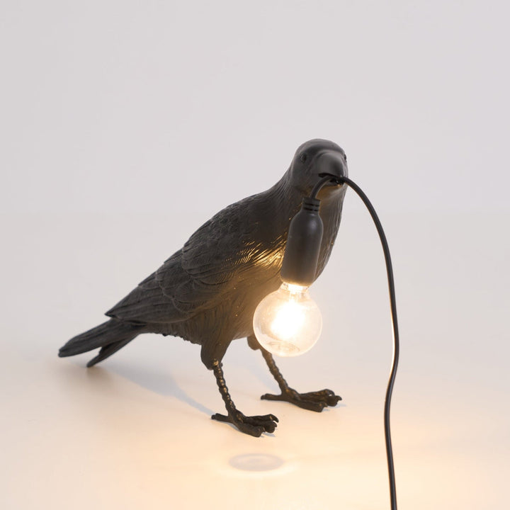 Lampa stołowa z żywicy Kruka