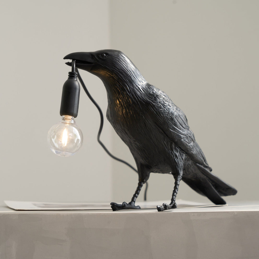 Lampa stołowa z żywicy Kruka