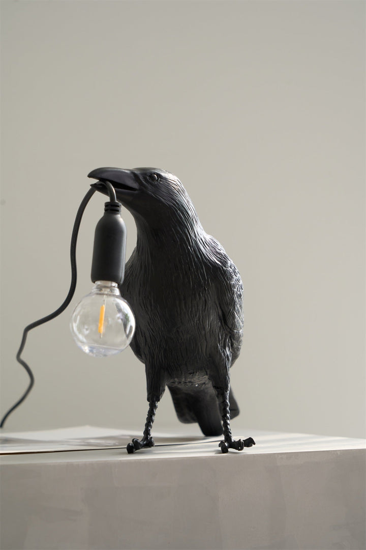 Lampa stołowa z żywicy Kruka