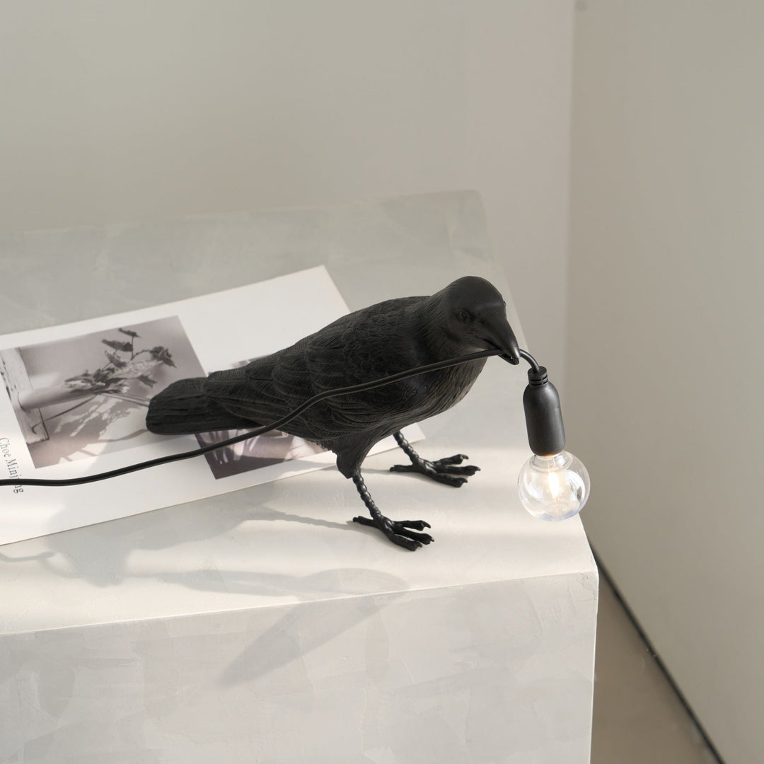 Lampa stołowa z żywicy Kruka