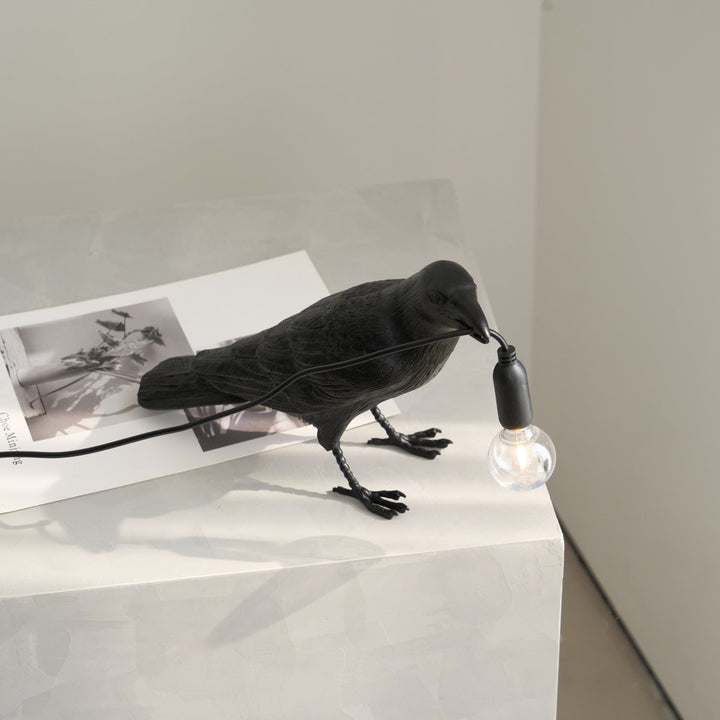Lampa stołowa z żywicy Kruka