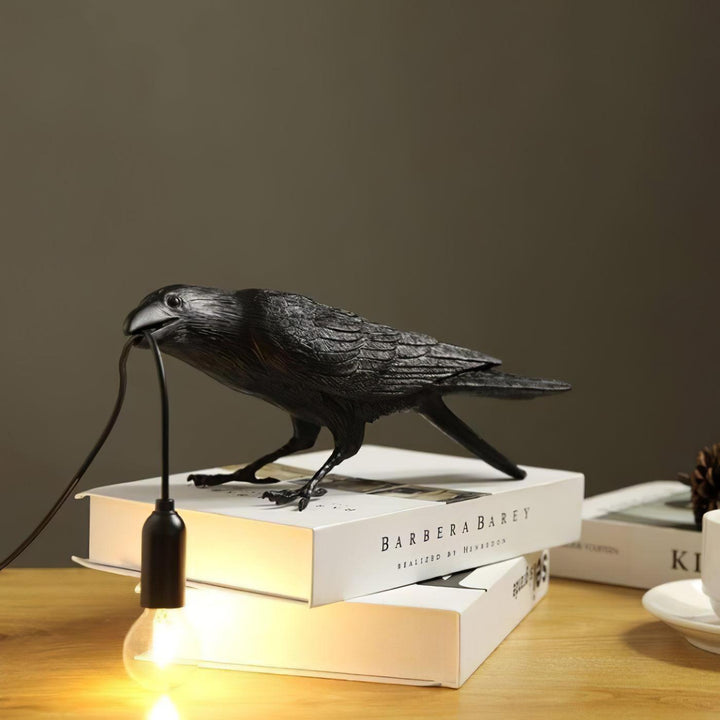 Lampa stołowa z żywicy Kruka