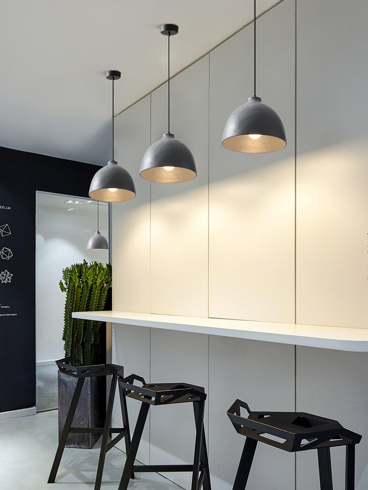 Lampa wisząca z żywicy w kształcie miski