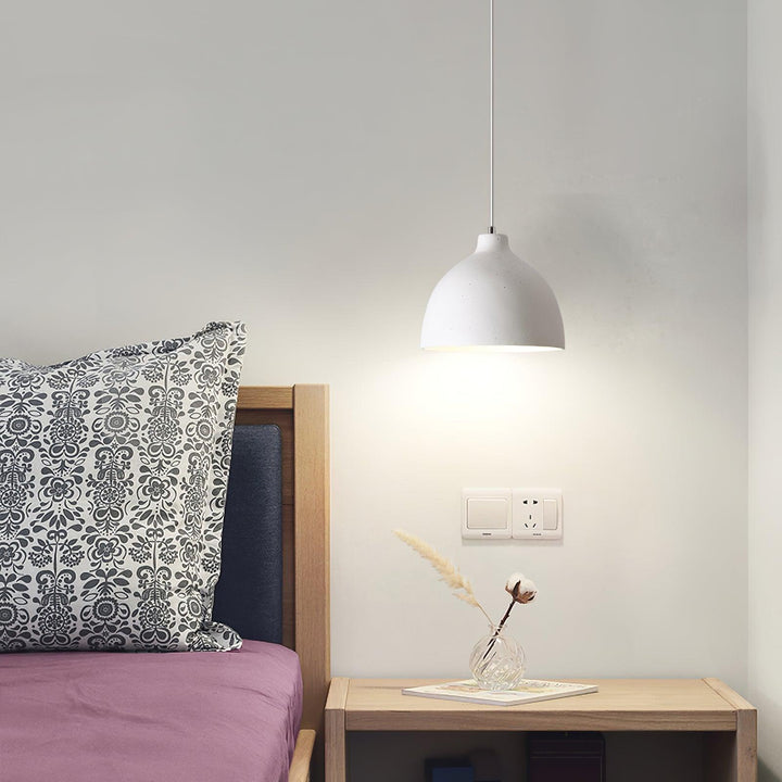 Lampa wisząca z żywicy w kształcie miski