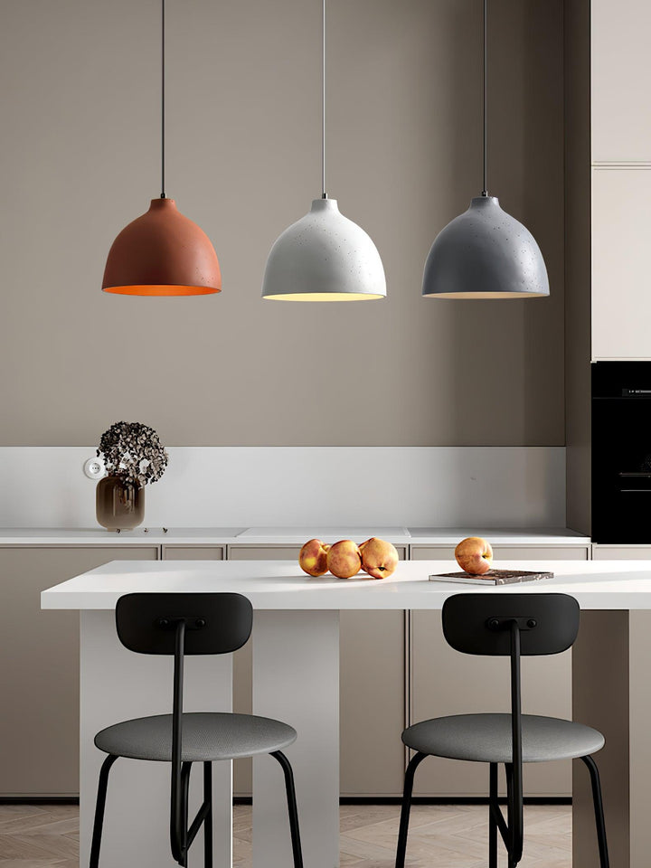 Lampa wisząca z żywicy w kształcie miski