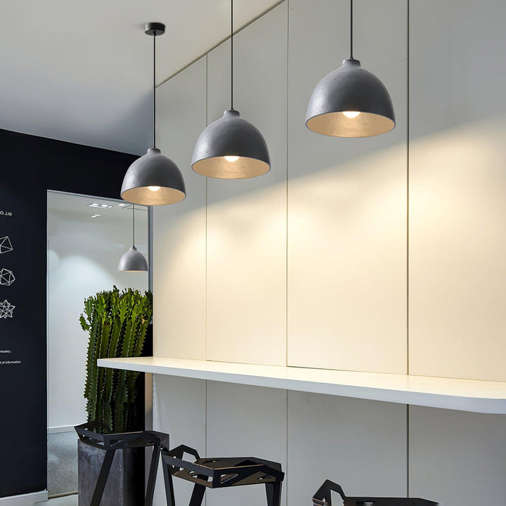 Lampa wisząca z żywicy w kształcie miski