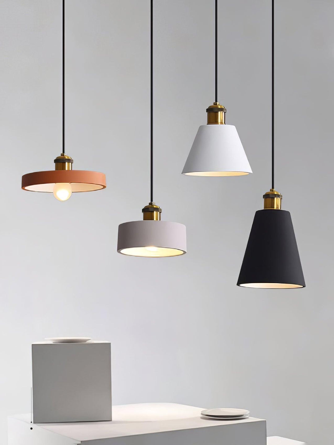 Lampa Wisząca Geometriczna z Żywicy
