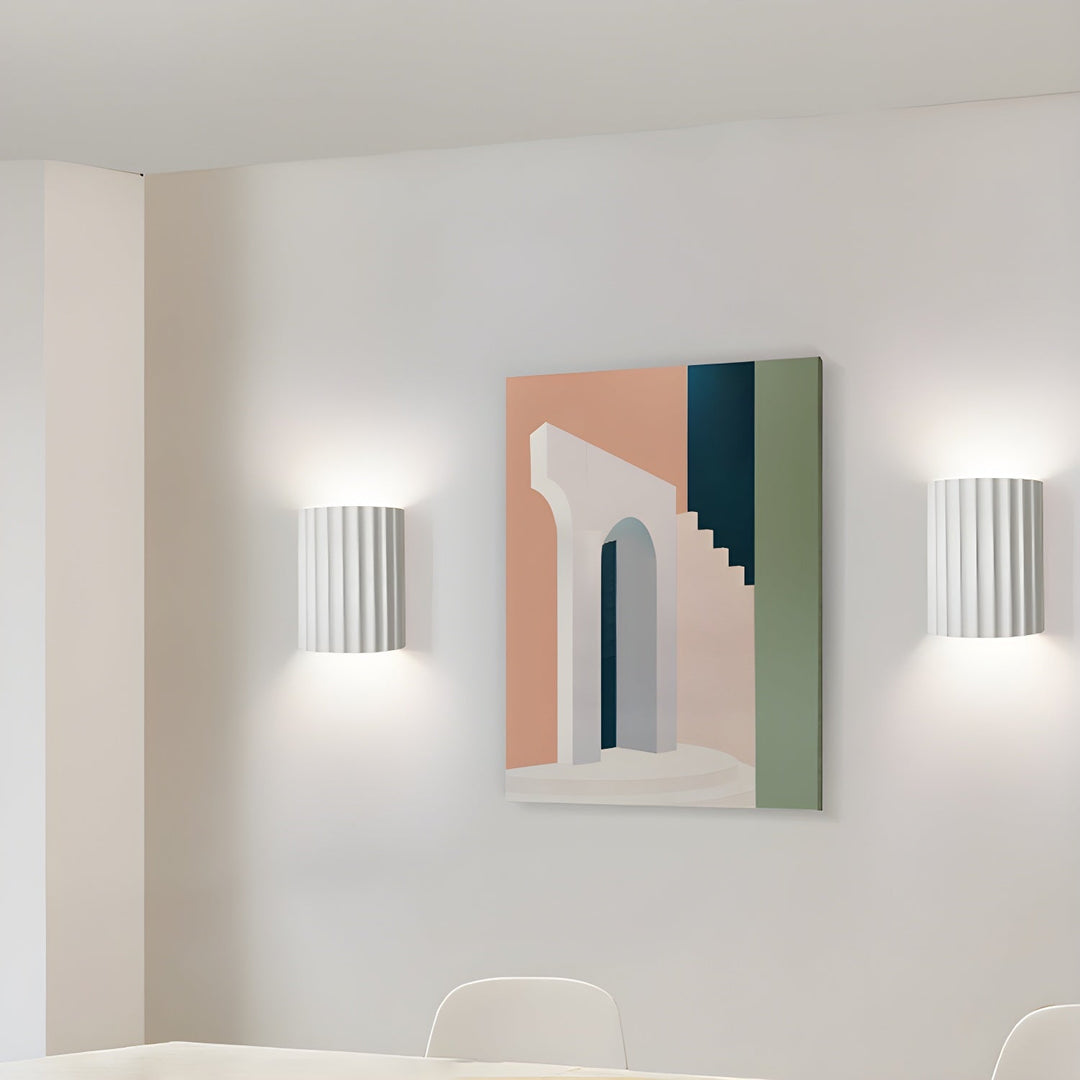 Lampa Ścienna z Żebrowanym Kloszem