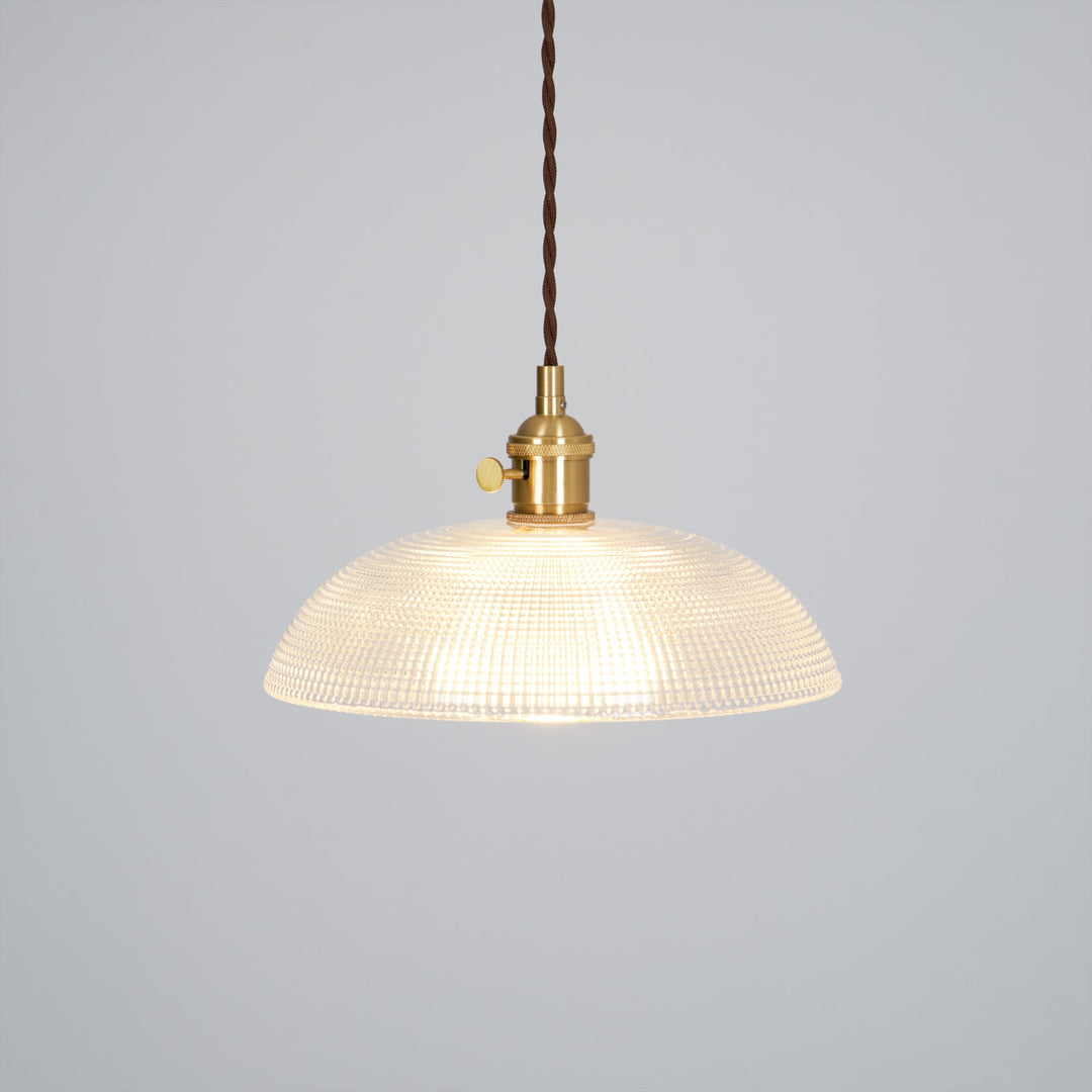 Lampa wisząca z żebrowanym kloszem
