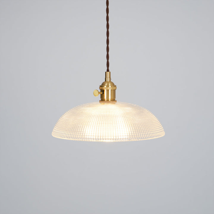 Lampa wisząca z żebrowanym kloszem