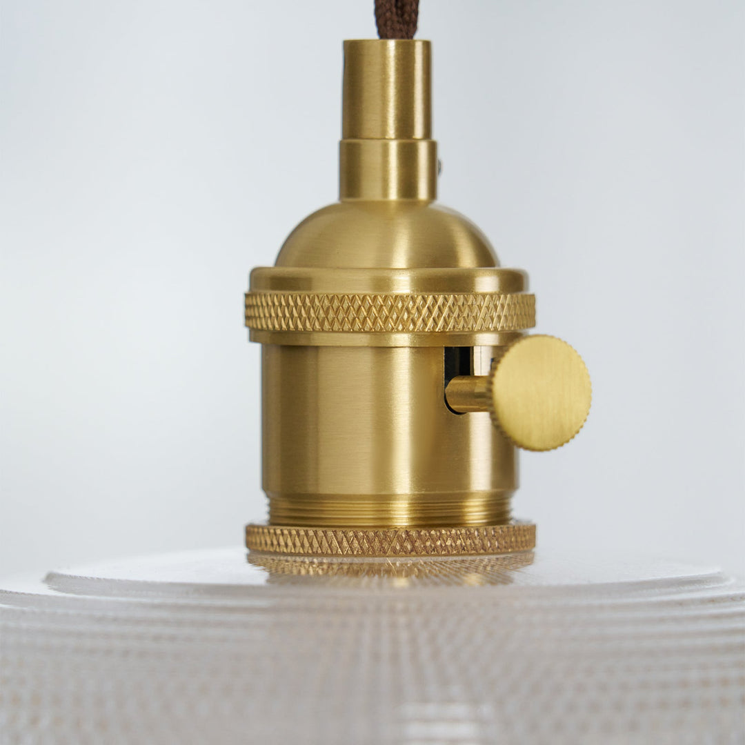 Lampa wisząca z żebrowanym spiralnym kloszem