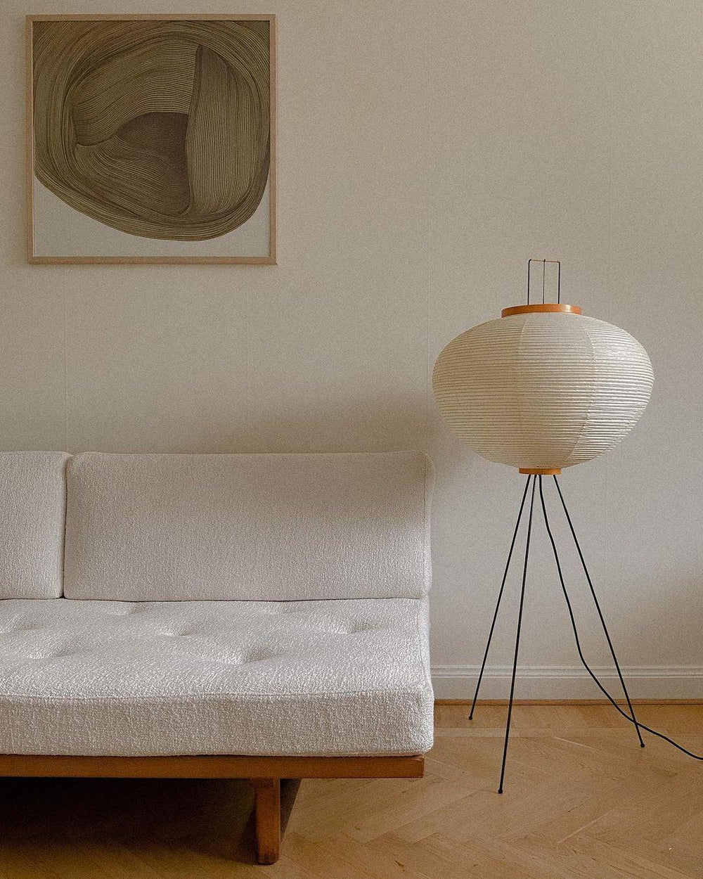 Lampa podłogowa z papieru ryżowego