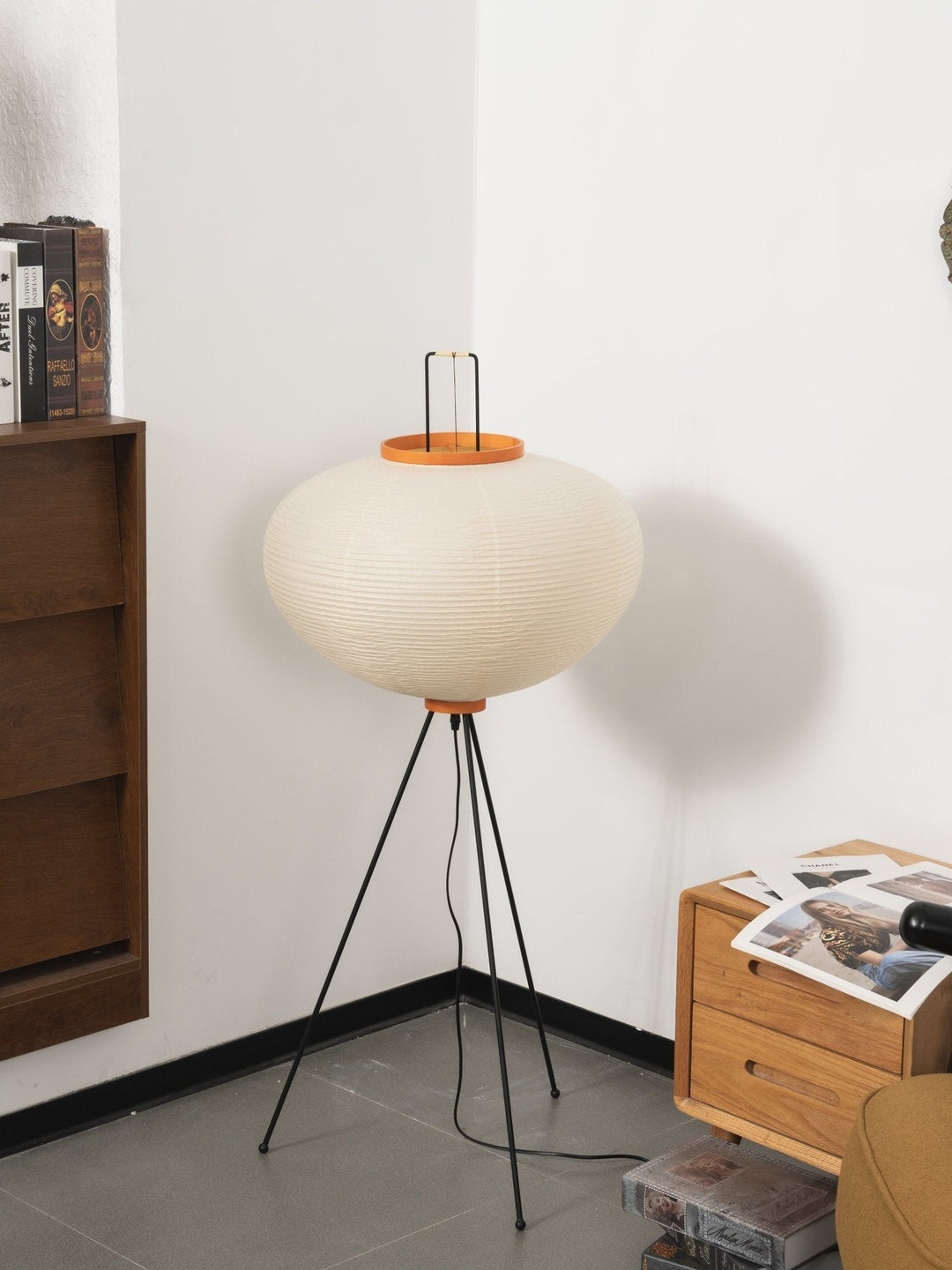 Lampa podłogowa z papieru ryżowego