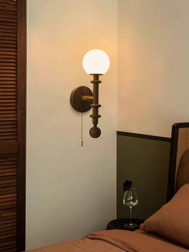 Lampa Ścienna w Kształcie Kolumny Rzymskiej
