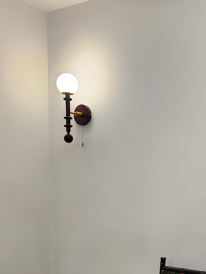Lampa Ścienna w Kształcie Kolumny Rzymskiej