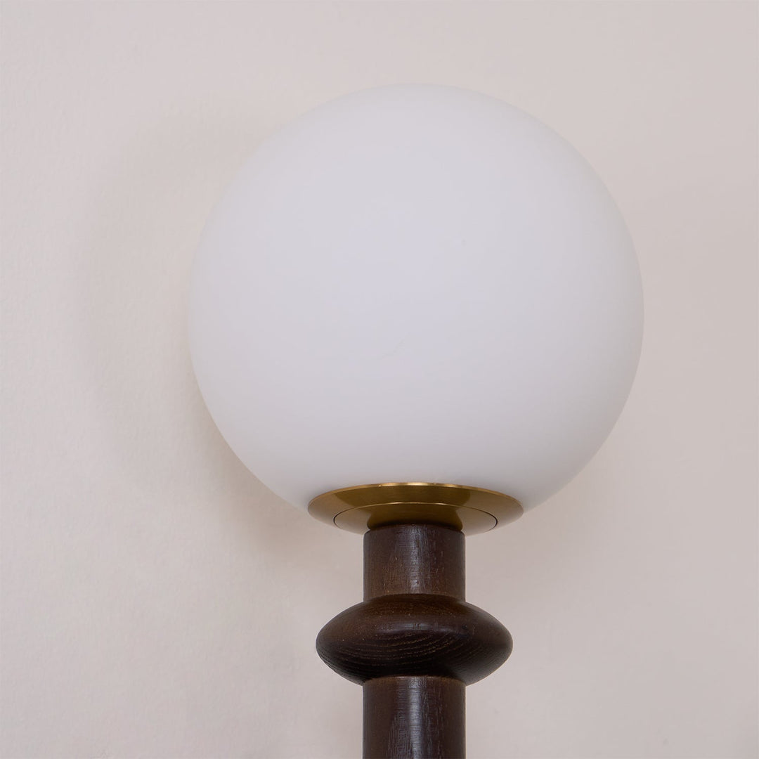 Lampa Ścienna w Kształcie Kolumny Rzymskiej