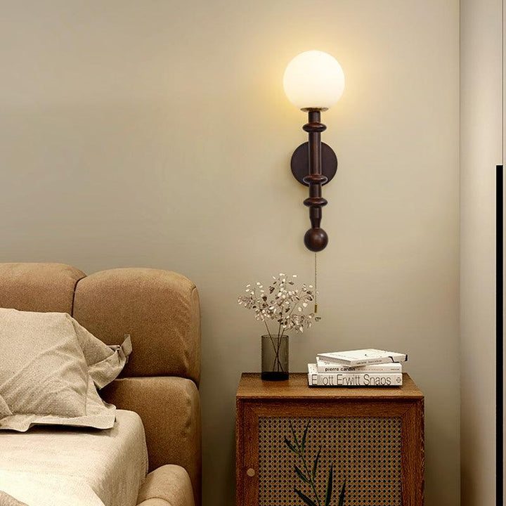 Lampa Ścienna w Kształcie Kolumny Rzymskiej