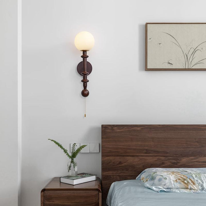 Lampa Ścienna w Kształcie Kolumny Rzymskiej