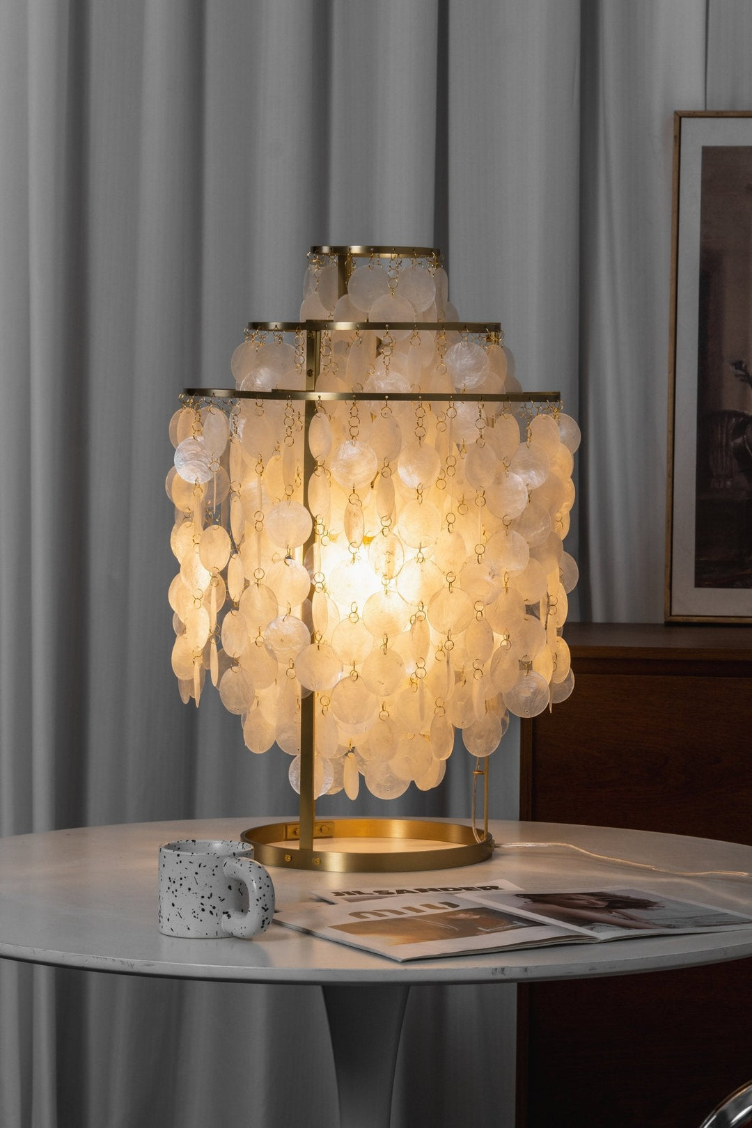 Lampa stołowa z muszli
