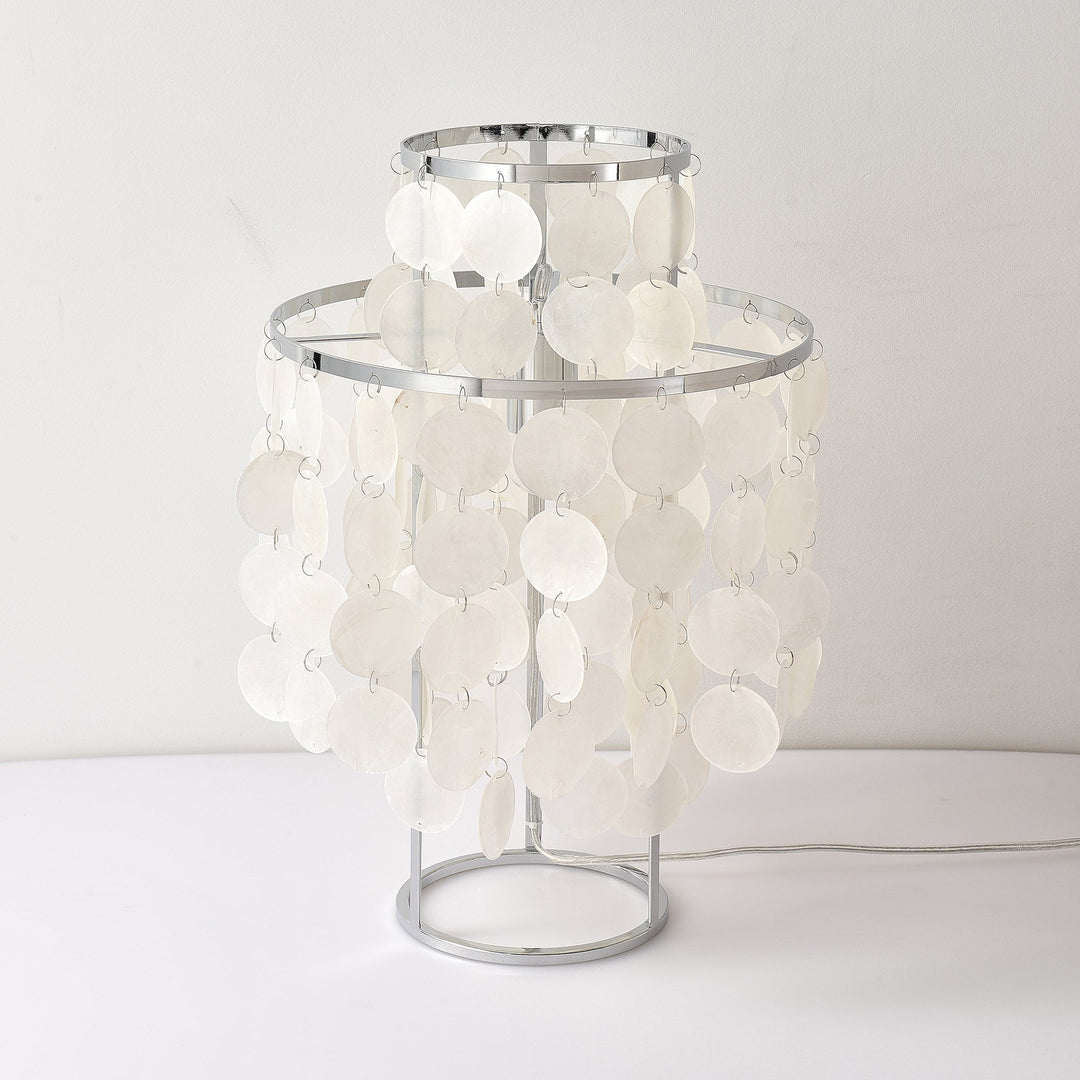 Lampa stołowa z muszli