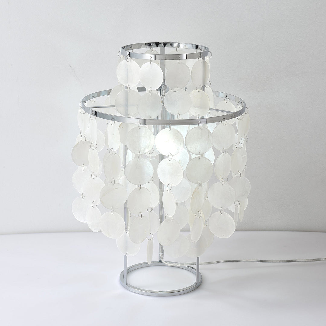 Lampa stołowa z muszli