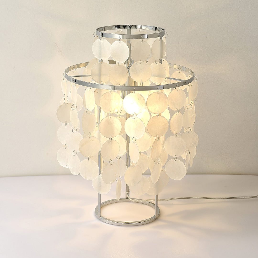 Lampa stołowa z muszli