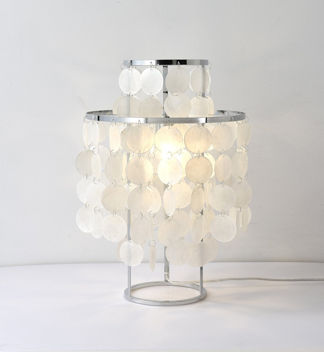 Lampa stołowa z muszli
