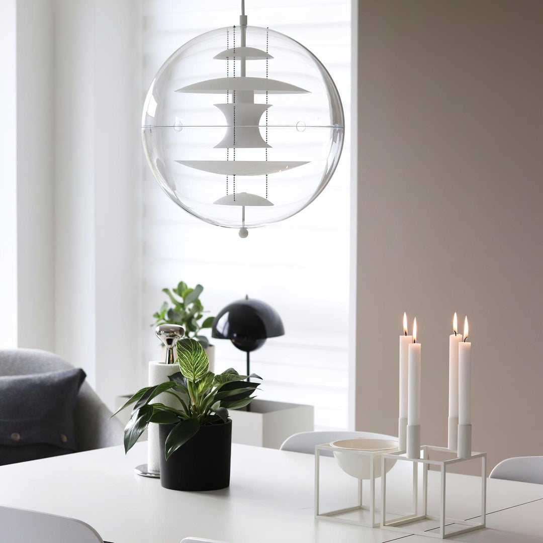 Lampa wisząca w kształcie okrągłej kuli