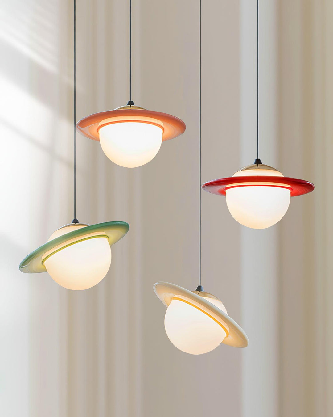 Lampa wisząca Saturn