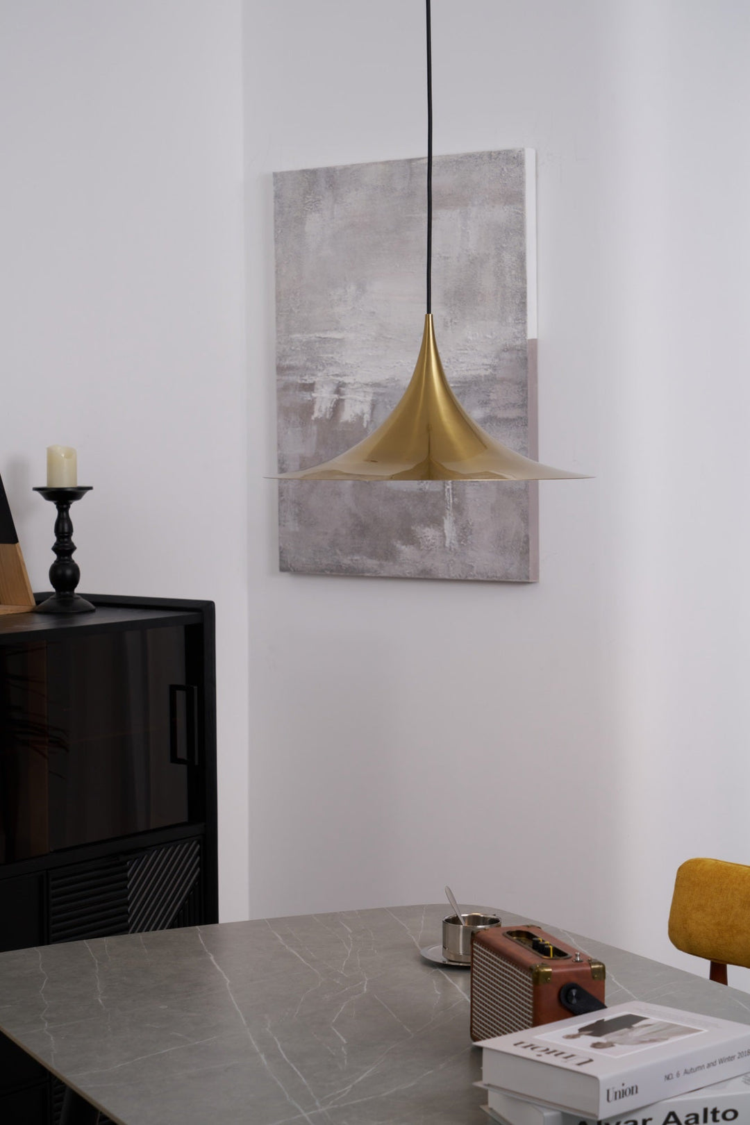 Lampa wisząca Semi z przewodem zawieszanym na haku