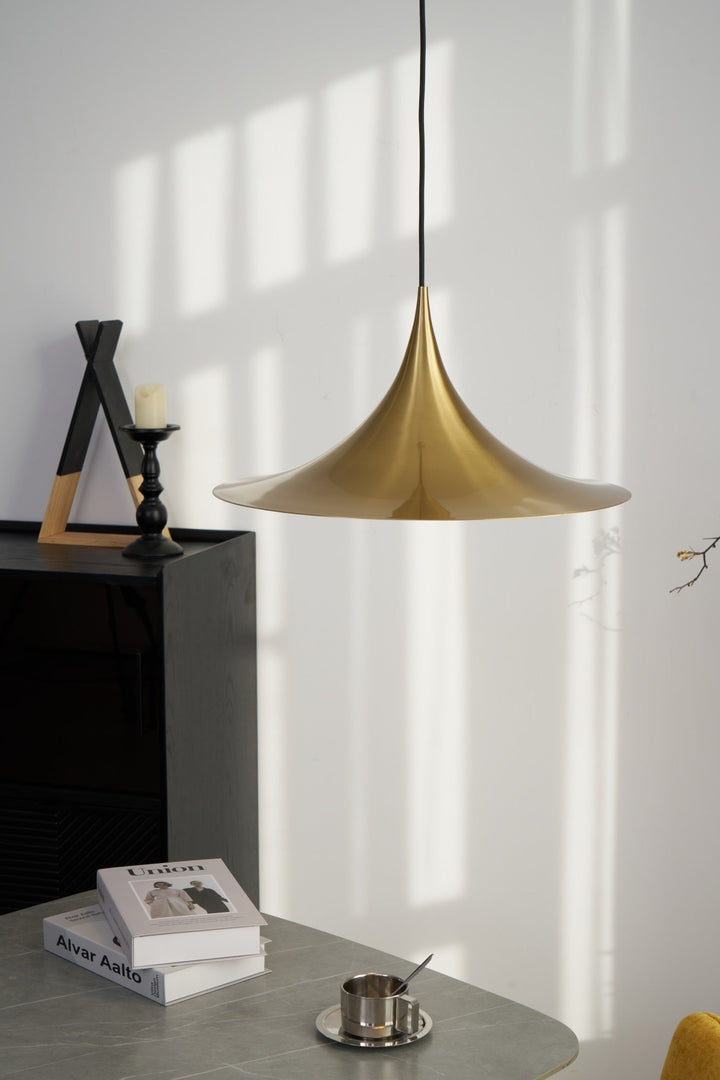 Lampa wisząca Semi z przewodem zawieszanym na haku