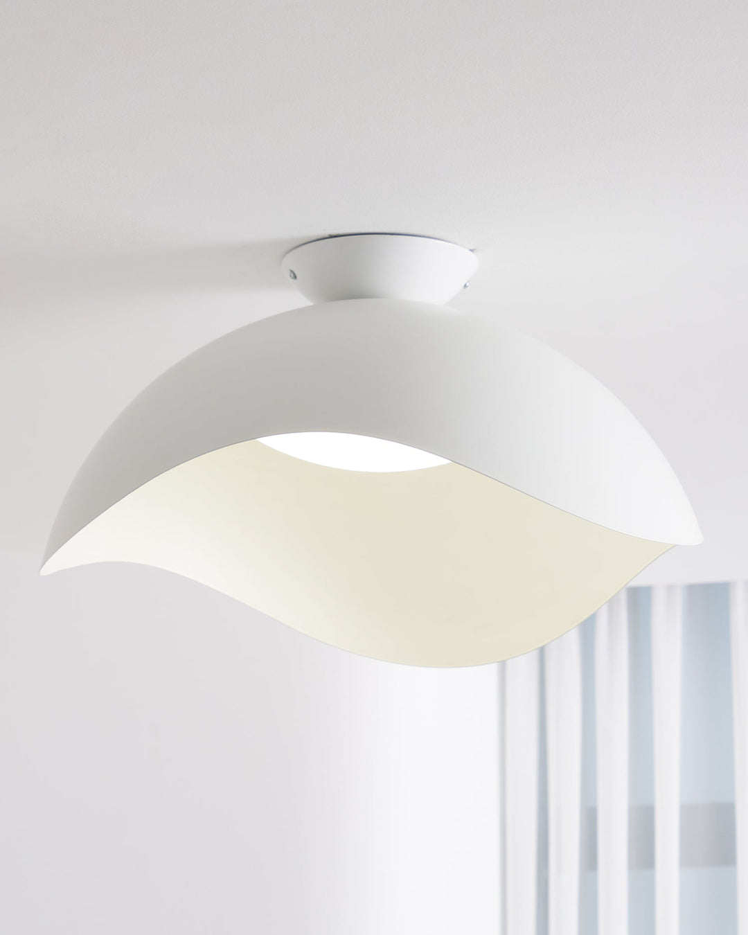 Lampa sufitowa Serene Wave