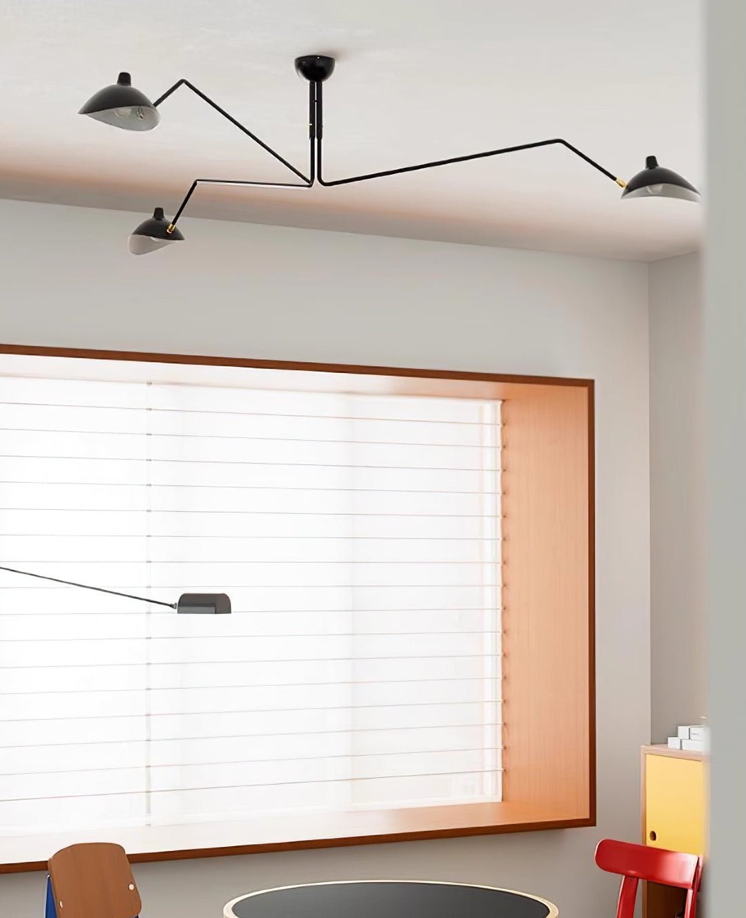 Lampa sufitowa z wieloma ramionami A